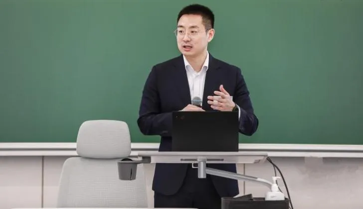 de67f512bd0a49f8892e8773901e2487