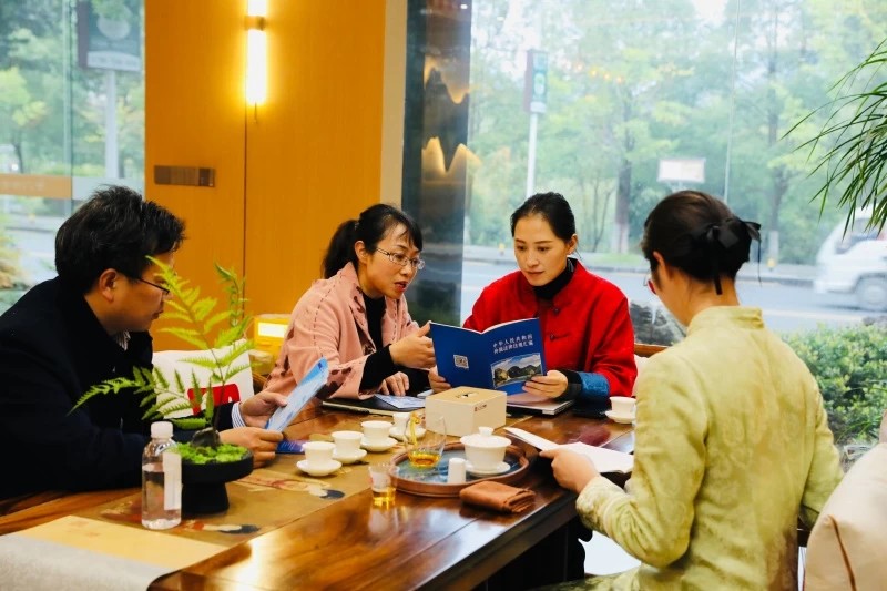 b0402c38caf443d38784d09c84330656 b0402c38caf443d38784d09c84330656