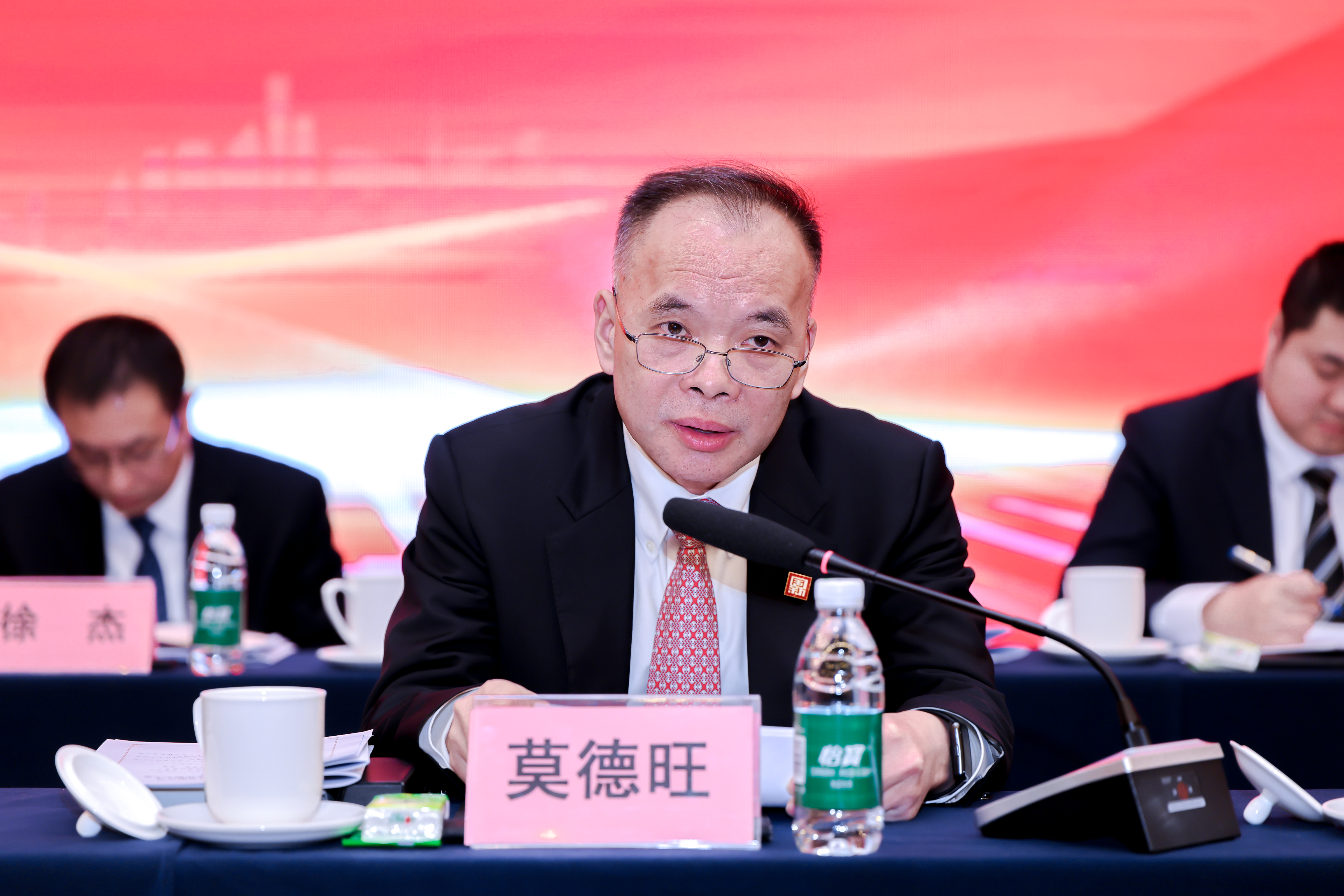 165c9b969645469aab3ab6626057585f