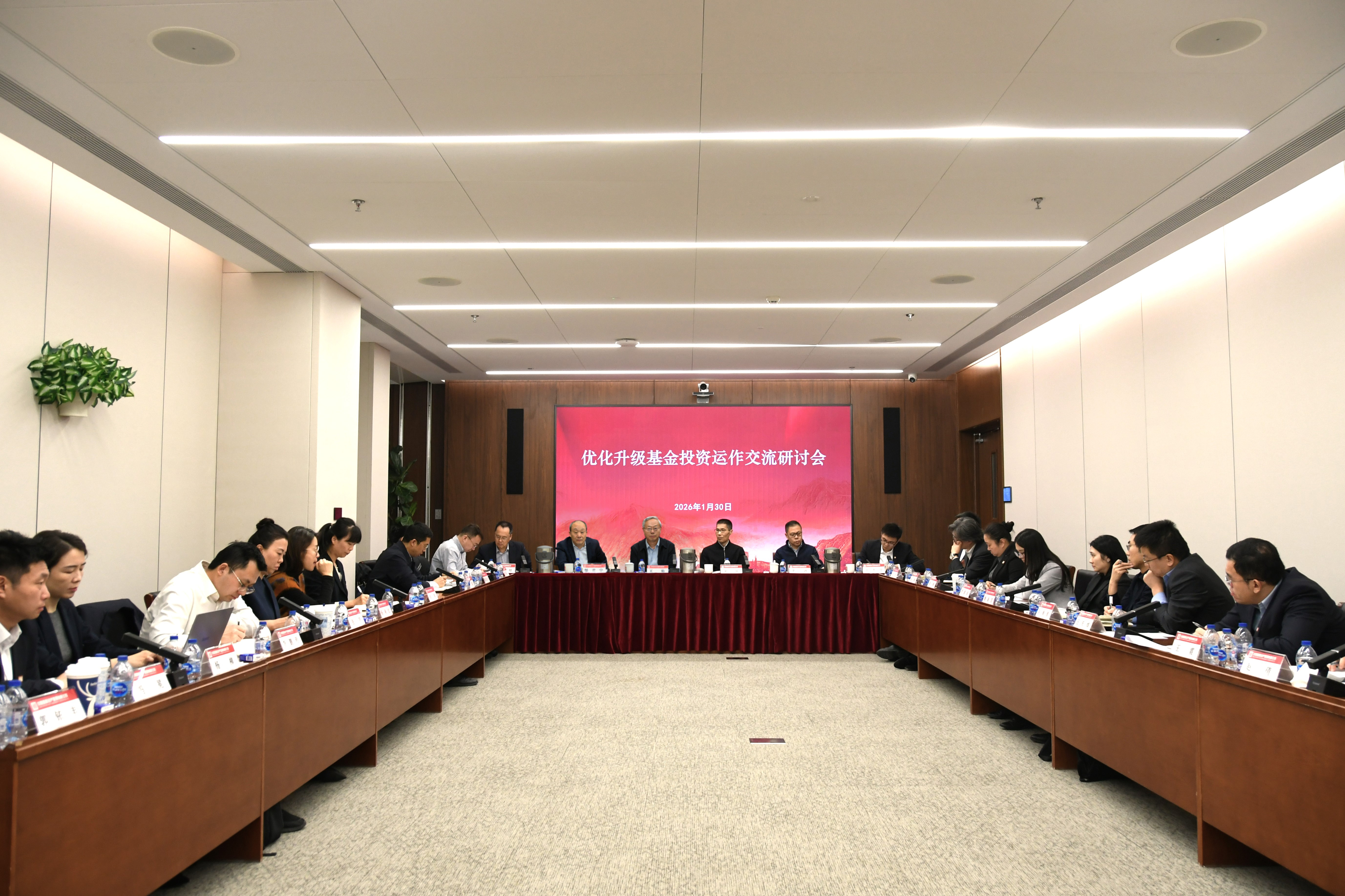 03ae752fd1db437ba7fc4b0e63409d16