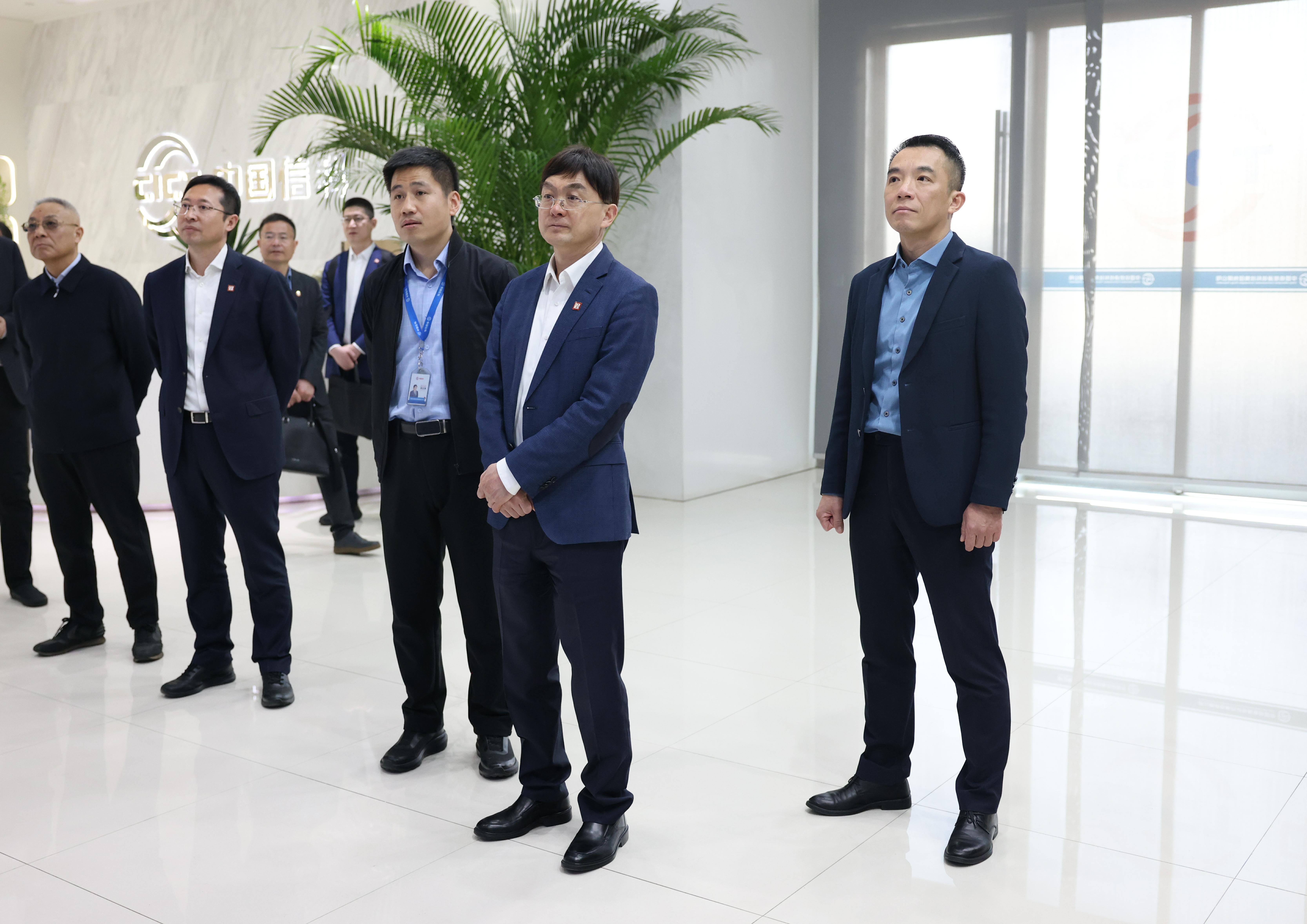 f0194c7428bd4ca3b24707ff63ae0730