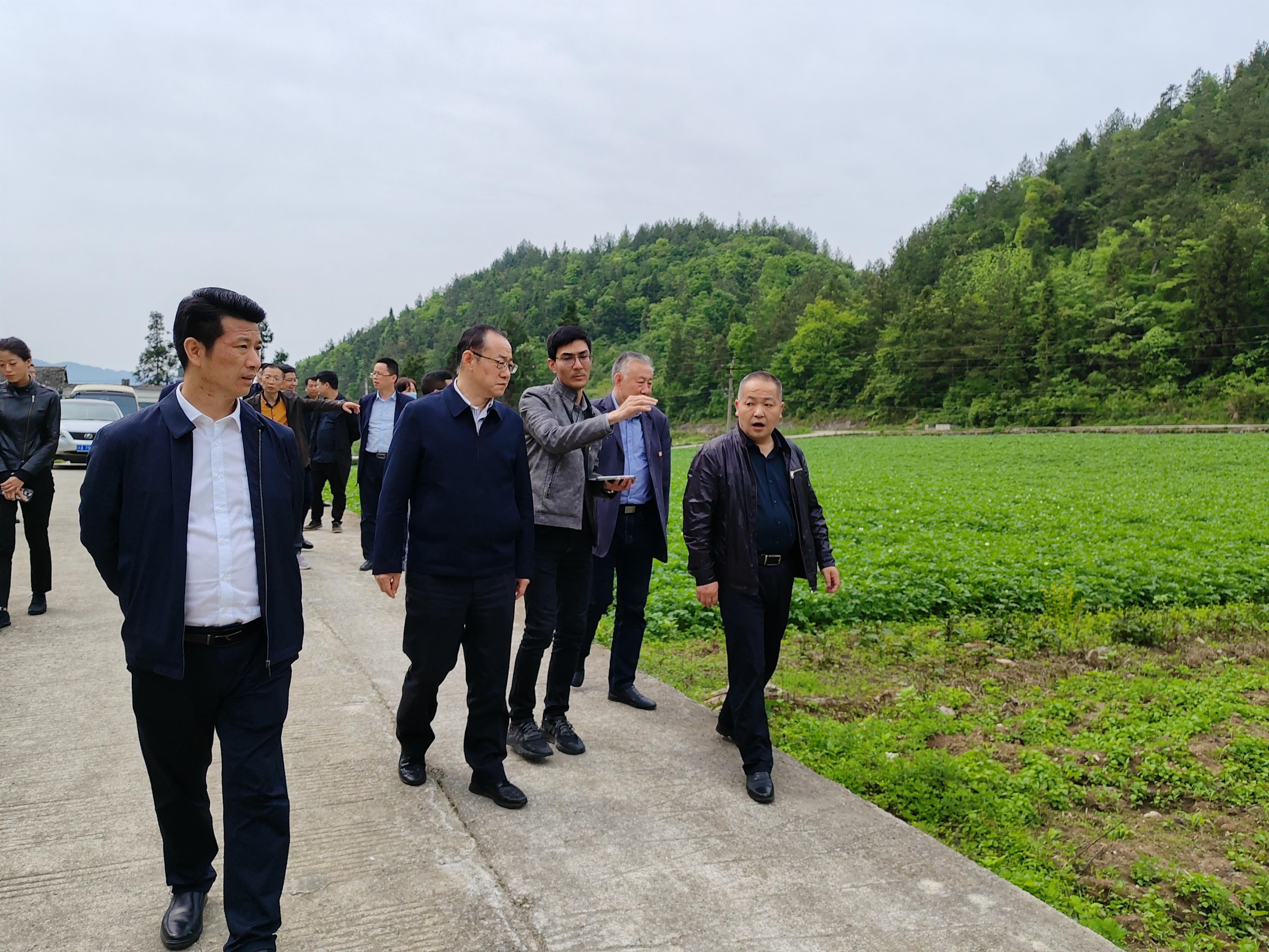 e0f501d1dab243cca475ff0375fbbd17 e0f501d1dab243cca475ff0375fbbd17