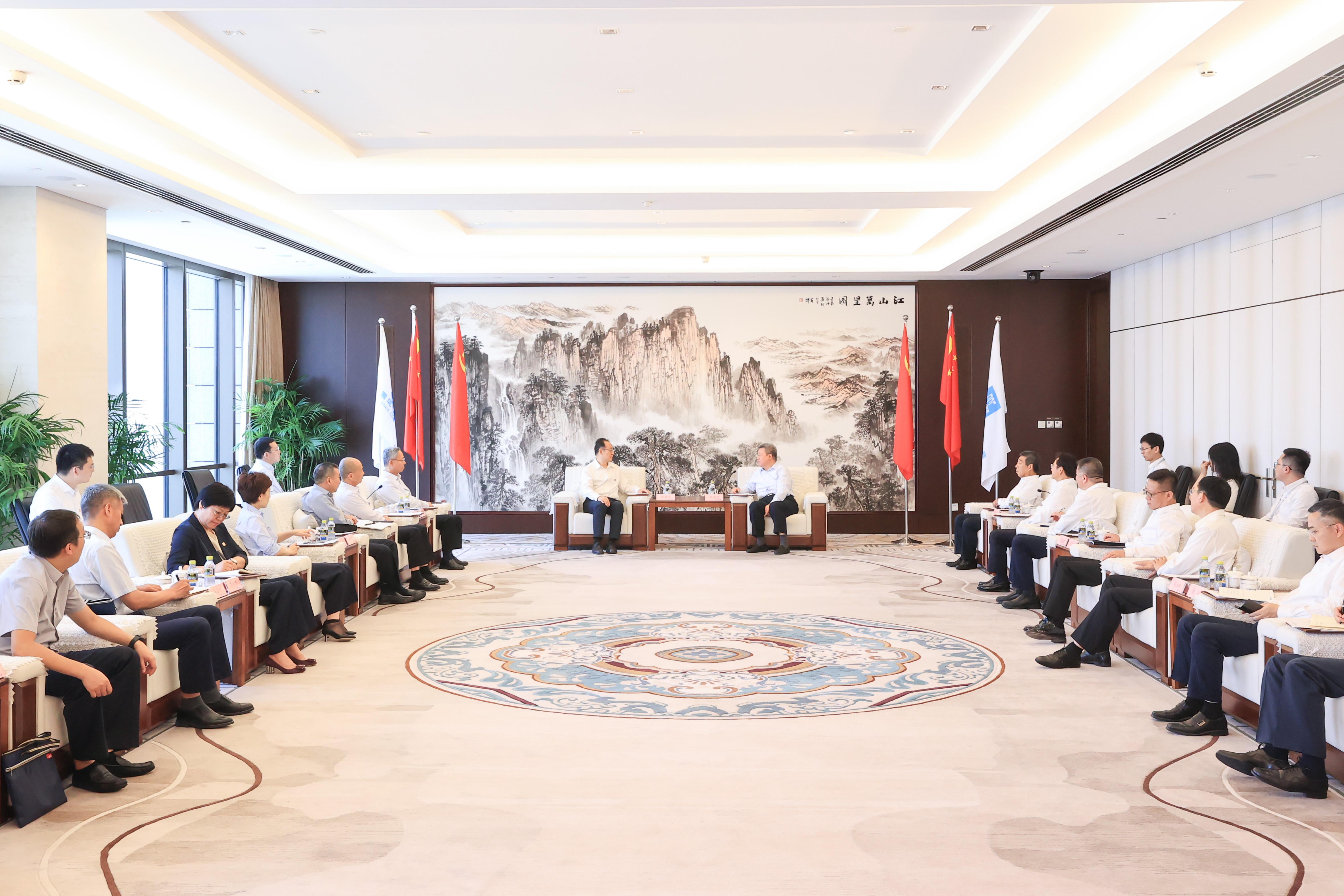 1ff5b31c7f2247b58787640981126065