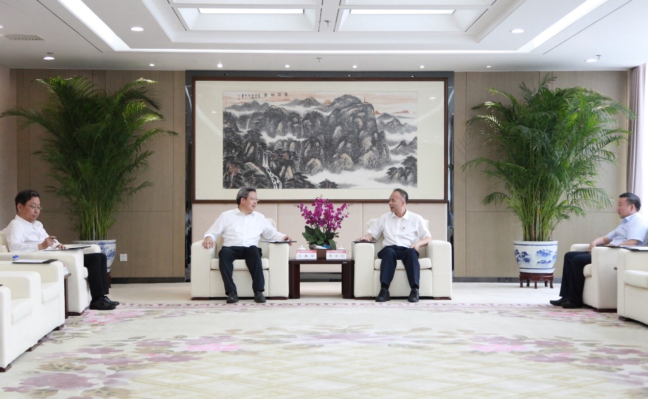 1e496814a9c24c3581db6f8e0e5b608c