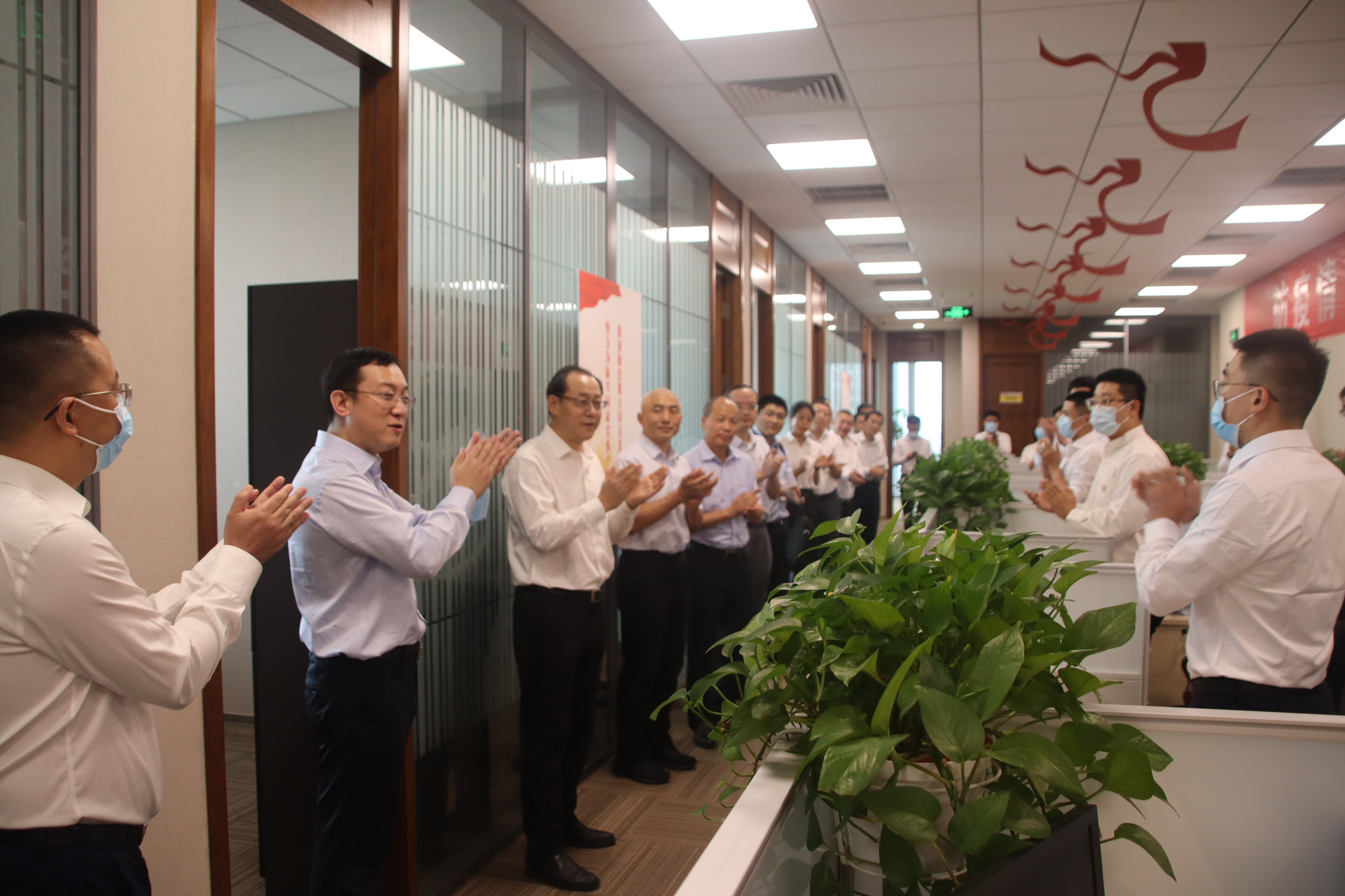 c706b695-f32e-4a59-8dfc-d6da6bc75b88image1