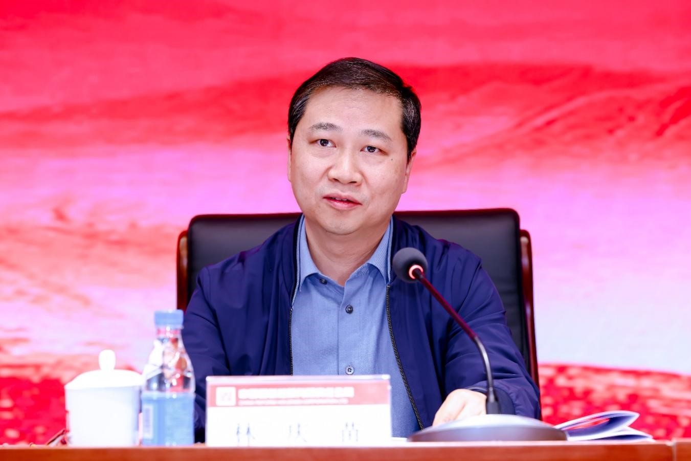 710c7db41d5846a98d1a81e3855e3175