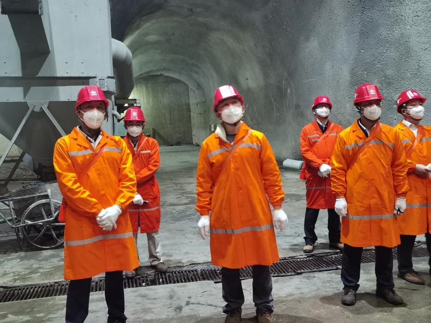 8f5105410da34556ace6747df5ef1693