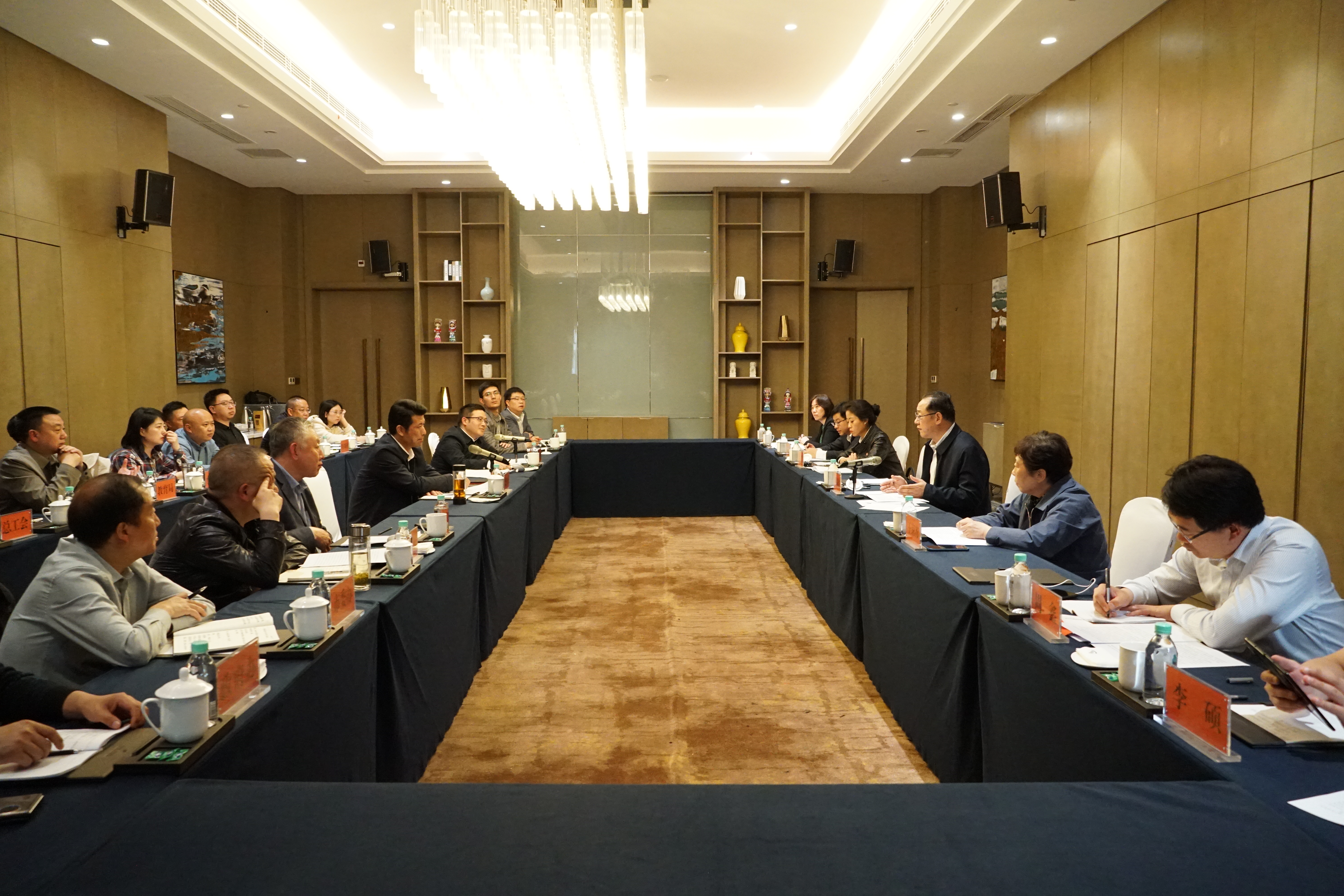 0ddb58f27a3f4bfba0f6b863d058eefd