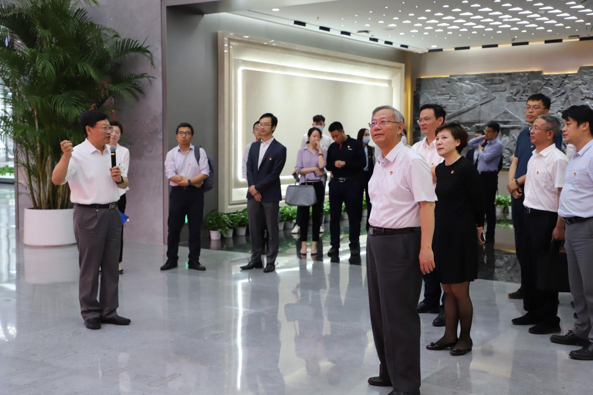 c1a5e883-ccc5-4ade-8fd8-9635a793340cimage2