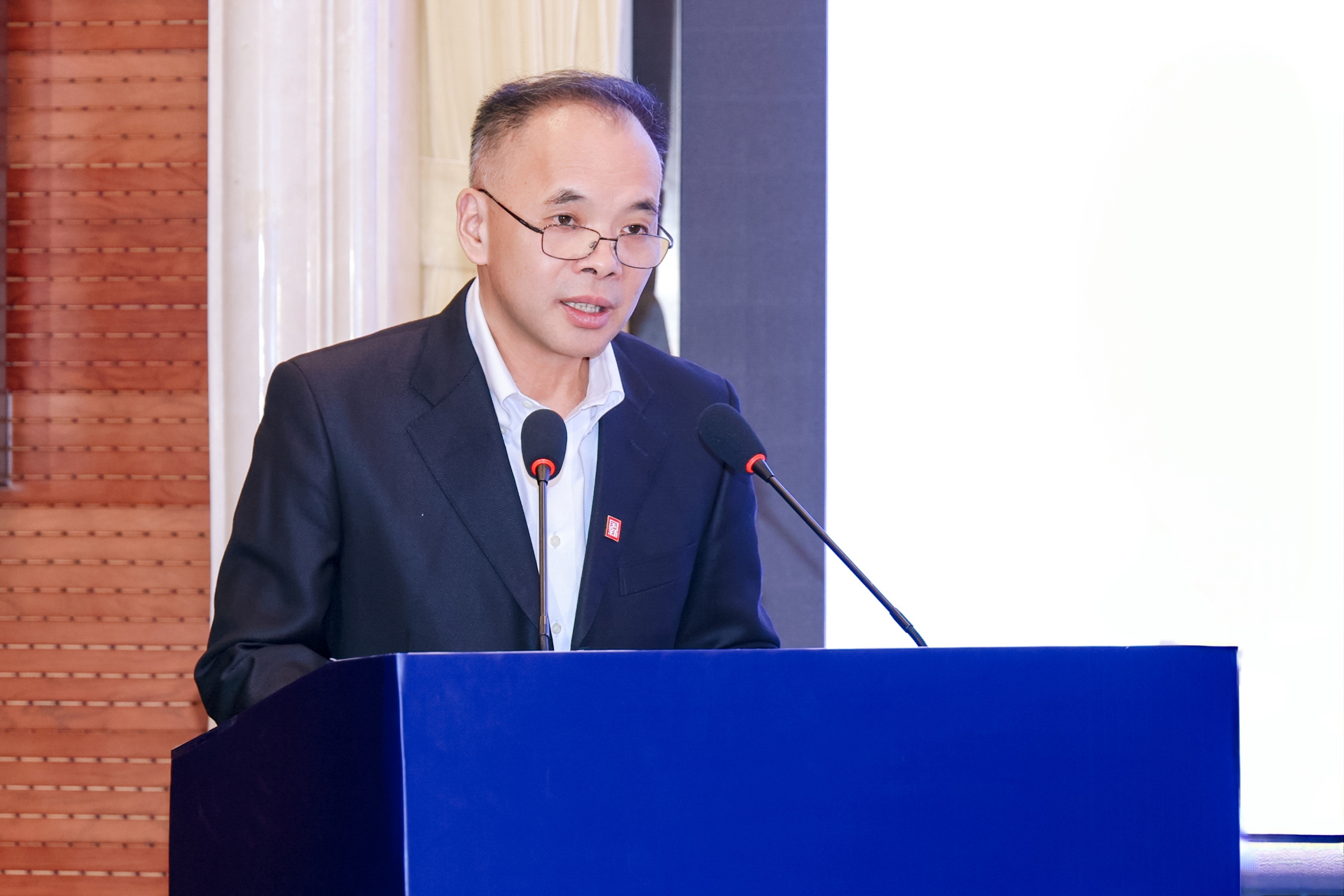 0aedfcfb5f9b4e7eaabea4c5cd16cff0