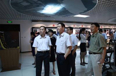 EMC�ױ���(�й�)�����ٷ���վ-EMC SPORTS