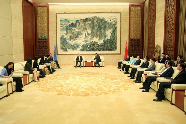 EMC�ױ���(�й�)�����ٷ���վ-EMC SPORTS