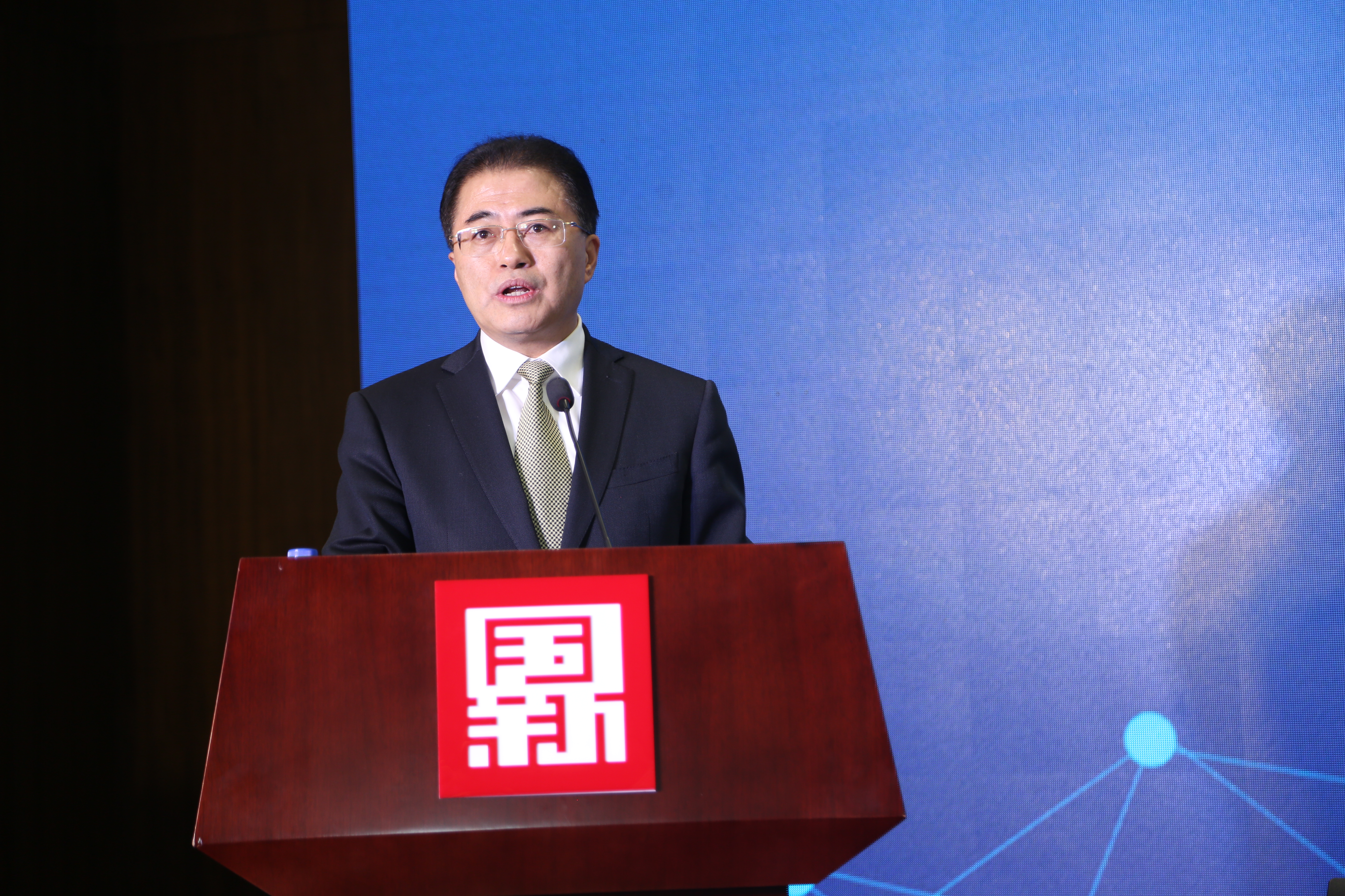 EMC�ױ���(�й�)�����ٷ���վ-EMC SPORTS