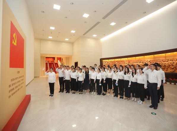 EMC�ױ���(�й�)�����ٷ���վ-EMC SPORTS