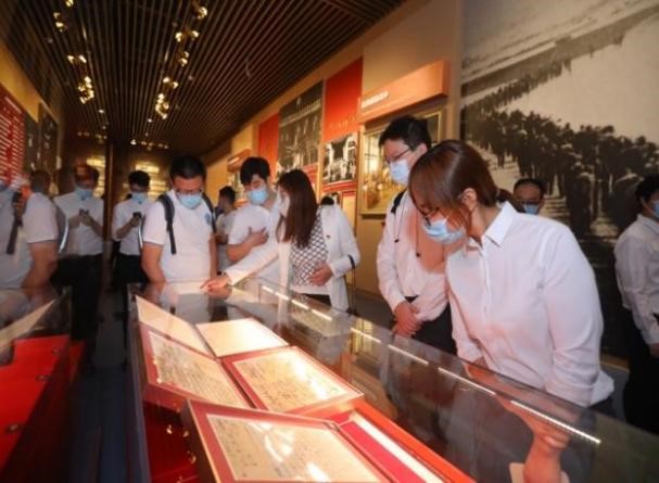 EMC�ױ���(�й�)�����ٷ���վ-EMC SPORTS