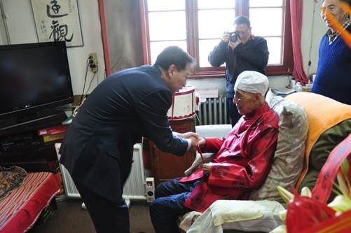 W020170412560428186517 EMCÒ×±¶¡¤(Öйú)ÌåÓý¹Ù·½ÍøÕ¾-EMC SPORTS