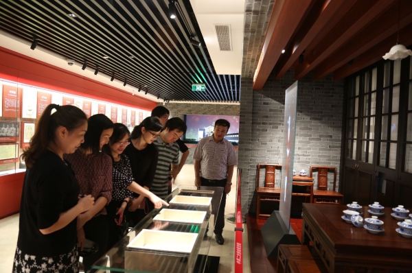 EMC�ױ���(�й�)�����ٷ���վ-EMC SPORTS